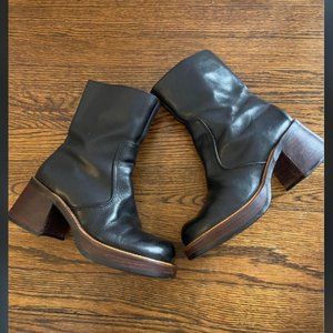 FUNKY 90s PLATFORM BLACK BOOTS BRATZ DOLL STYLE